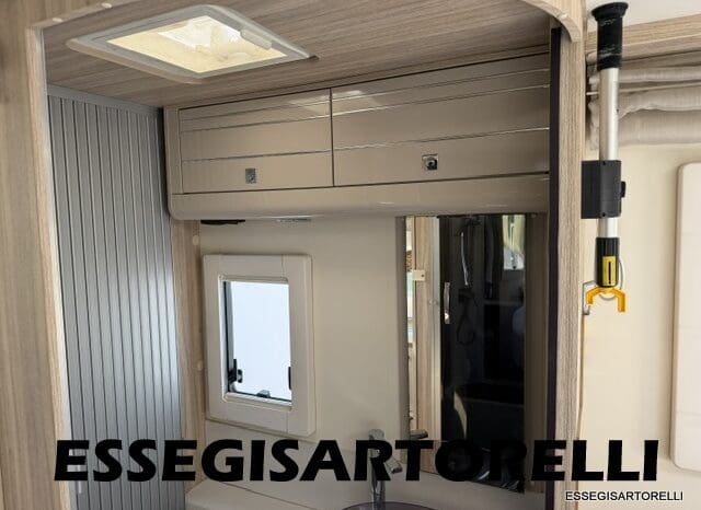 ROLLER TEAM GRANDUCA 265 P GARAGE 2015 FULL LETTO NAUTICO DOPPIO CLIMA pieno