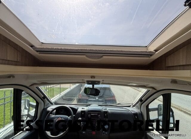 ROLLER TEAM GRANDUCA 265 P GARAGE 2015 FULL LETTO NAUTICO DOPPIO CLIMA pieno