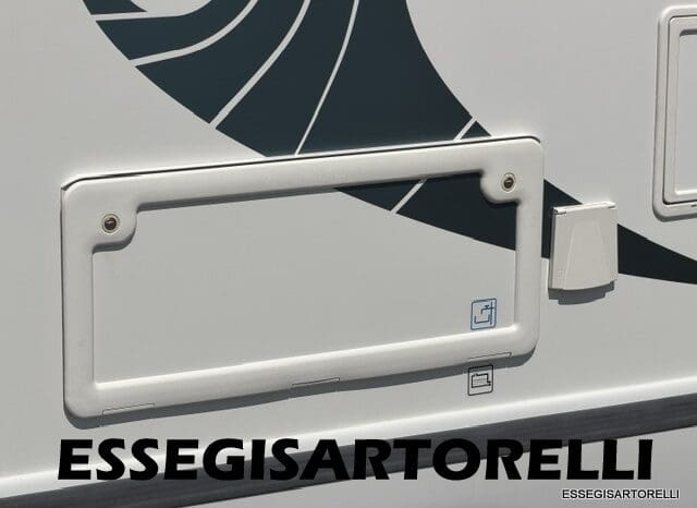 CHAUSSON FLASH 634 2018 SEMINTEGRALE BASCULANTE 5 POSTI KM 18.415 UNIPROPRIETARIO 636 CM pieno