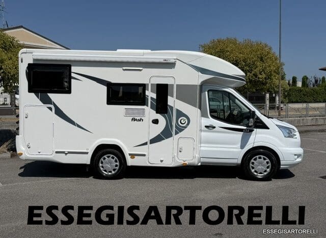 CHAUSSON FLASH 634 2018 SEMINTEGRALE BASCULANTE 5 POSTI KM 18.415 UNIPROPRIETARIO 636 CM pieno