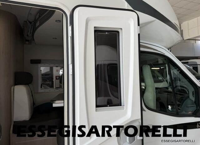 CHAUSSON FLASH 634 2018 SEMINTEGRALE BASCULANTE 5 POSTI KM 18.415 UNIPROPRIETARIO 636 CM pieno