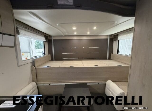 CHAUSSON FLASH 634 2018 SEMINTEGRALE BASCULANTE 5 POSTI KM 18.415 UNIPROPRIETARIO 636 CM pieno