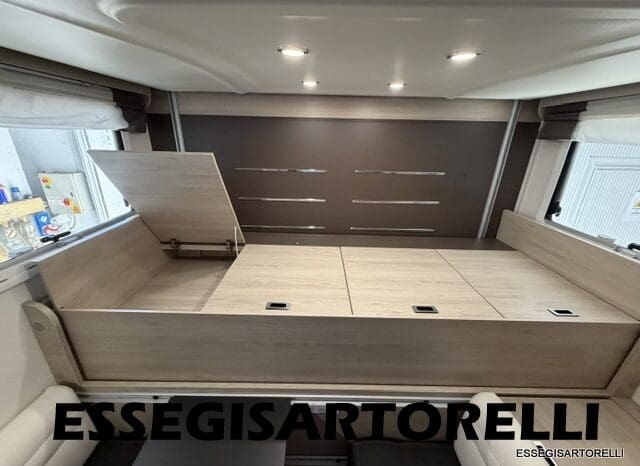 CHAUSSON FLASH 634 2018 SEMINTEGRALE BASCULANTE 5 POSTI KM 18.415 UNIPROPRIETARIO 636 CM pieno