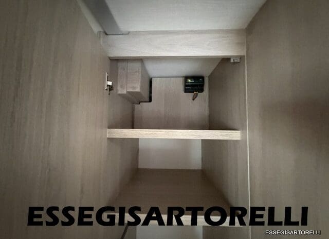 CHAUSSON FLASH 634 2018 SEMINTEGRALE BASCULANTE 5 POSTI KM 18.415 UNIPROPRIETARIO 636 CM pieno