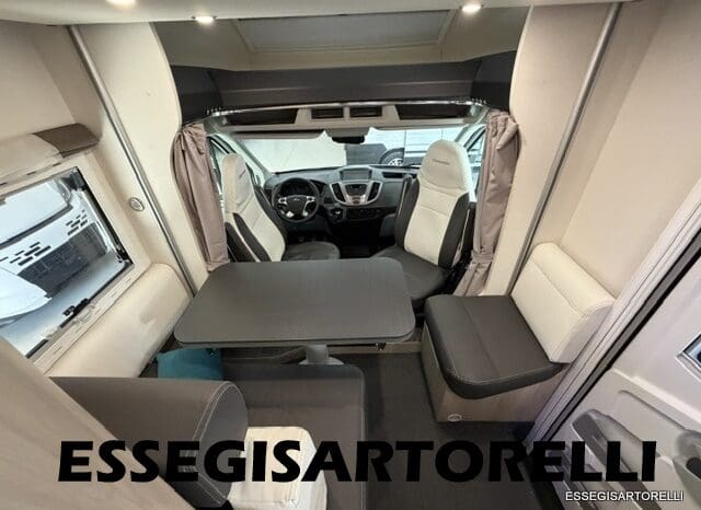 CHAUSSON FLASH 634 2018 SEMINTEGRALE BASCULANTE 5 POSTI KM 18.415 UNIPROPRIETARIO 636 CM pieno