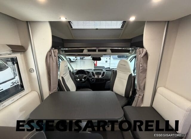 CHAUSSON FLASH 634 2018 SEMINTEGRALE BASCULANTE 5 POSTI KM 18.415 UNIPROPRIETARIO 636 CM pieno