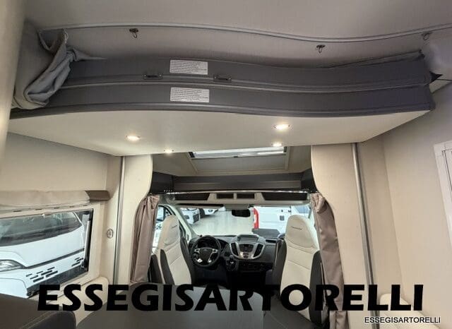CHAUSSON FLASH 634 2018 SEMINTEGRALE BASCULANTE 5 POSTI KM 18.415 UNIPROPRIETARIO 636 CM pieno