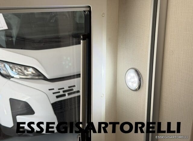 CHAUSSON FLASH 634 2018 SEMINTEGRALE BASCULANTE 5 POSTI KM 18.415 UNIPROPRIETARIO 636 CM pieno