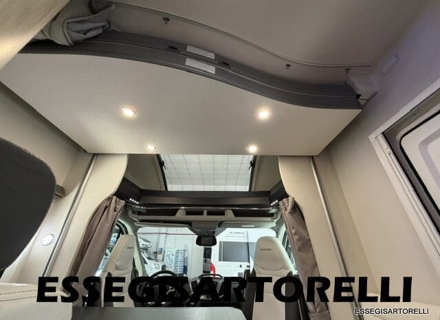CHAUSSON FLASH 634 2018 SEMINTEGRALE BASCULANTE 5 POSTI KM 18.415 UNIPROPRIETARIO 636 CM pieno