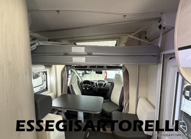 CHAUSSON FLASH 634 2018 SEMINTEGRALE BASCULANTE 5 POSTI KM 18.415 UNIPROPRIETARIO 636 CM pieno