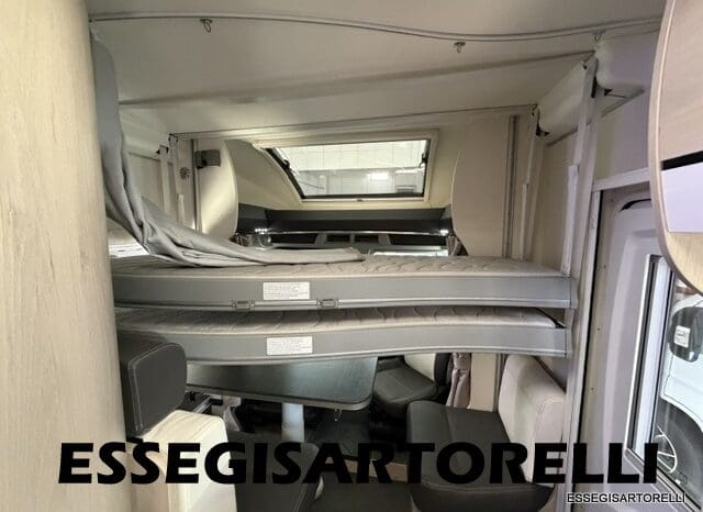 CHAUSSON FLASH 634 2018 SEMINTEGRALE BASCULANTE 5 POSTI KM 18.415 UNIPROPRIETARIO 636 CM pieno