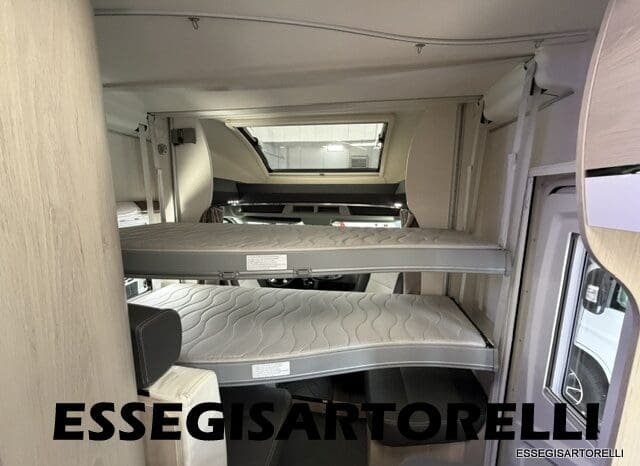 CHAUSSON FLASH 634 2018 SEMINTEGRALE BASCULANTE 5 POSTI KM 18.415 UNIPROPRIETARIO 636 CM pieno