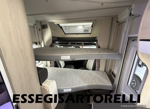 CHAUSSON FLASH 634 2018 SEMINTEGRALE BASCULANTE 5 POSTI KM 18.415 UNIPROPRIETARIO 636 CM pieno