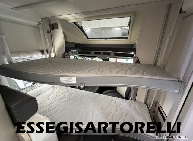 CHAUSSON FLASH 634 2018 SEMINTEGRALE BASCULANTE 5 POSTI KM 18.415 UNIPROPRIETARIO 636 CM pieno