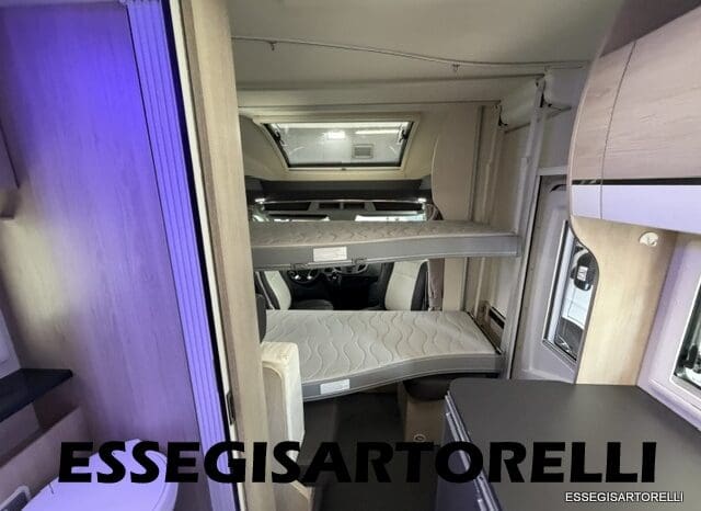 CHAUSSON FLASH 634 2018 SEMINTEGRALE BASCULANTE 5 POSTI KM 18.415 UNIPROPRIETARIO 636 CM pieno