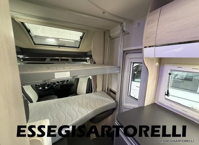 CHAUSSON FLASH 634 2018 SEMINTEGRALE BASCULANTE 5 POSTI KM 18.415 UNIPROPRIETARIO 636 CM pieno