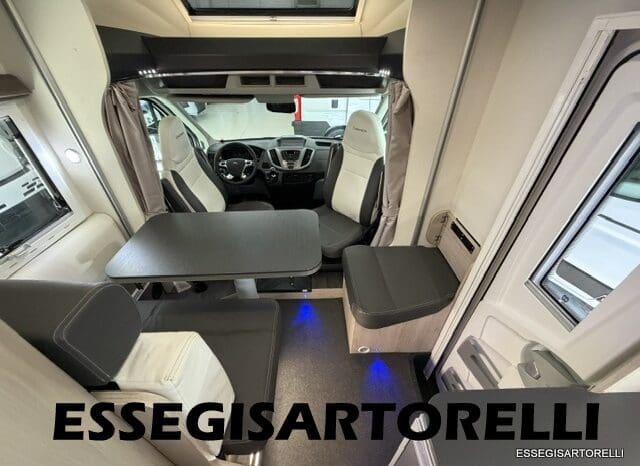 CHAUSSON FLASH 634 2018 SEMINTEGRALE BASCULANTE 5 POSTI KM 18.415 UNIPROPRIETARIO 636 CM pieno