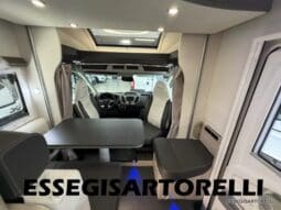 CHAUSSON FLASH 634 2018 SEMINTEGRALE BASCULANTE 5 POSTI KM 18.415 UNIPROPRIETARIO 636 CM pieno