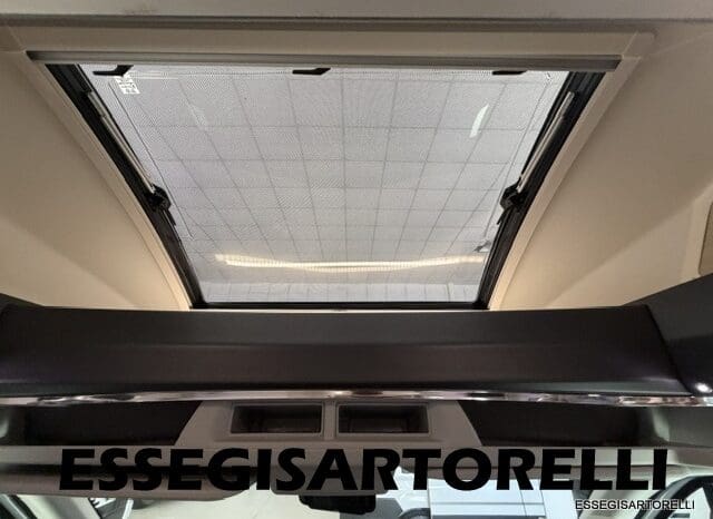 CHAUSSON FLASH 634 2018 SEMINTEGRALE BASCULANTE 5 POSTI KM 18.415 UNIPROPRIETARIO 636 CM pieno