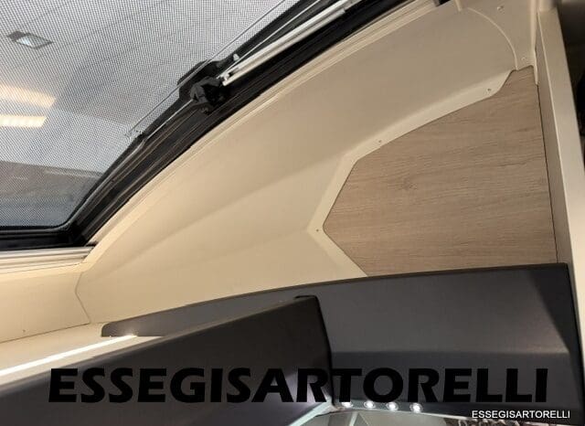 CHAUSSON FLASH 634 2018 SEMINTEGRALE BASCULANTE 5 POSTI KM 18.415 UNIPROPRIETARIO 636 CM pieno
