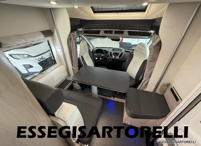 CHAUSSON FLASH 634 2018 SEMINTEGRALE BASCULANTE 5 POSTI KM 18.415 UNIPROPRIETARIO 636 CM pieno