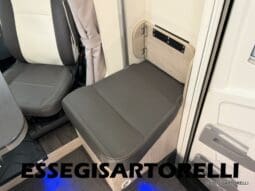 CHAUSSON FLASH 634 2018 SEMINTEGRALE BASCULANTE 5 POSTI KM 18.415 UNIPROPRIETARIO 636 CM pieno