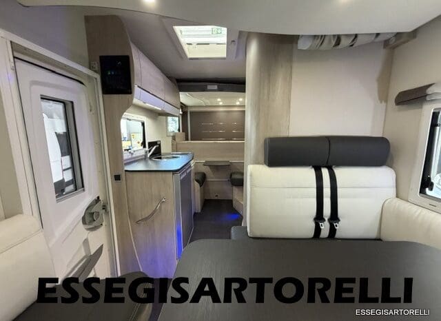 CHAUSSON FLASH 634 2018 SEMINTEGRALE BASCULANTE 5 POSTI KM 18.415 UNIPROPRIETARIO 636 CM pieno