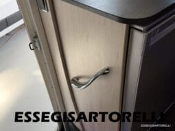 CHAUSSON FLASH 634 2018 SEMINTEGRALE BASCULANTE 5 POSTI KM 18.415 UNIPROPRIETARIO 636 CM pieno