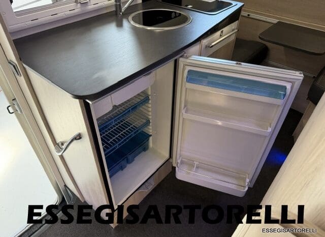CHAUSSON FLASH 634 2018 SEMINTEGRALE BASCULANTE 5 POSTI KM 18.415 UNIPROPRIETARIO 636 CM pieno