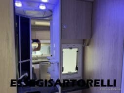 CHAUSSON FLASH 634 2018 SEMINTEGRALE BASCULANTE 5 POSTI KM 18.415 UNIPROPRIETARIO 636 CM pieno