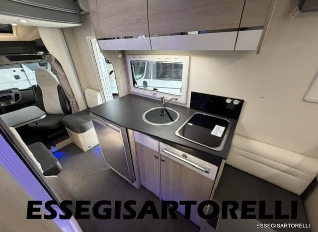 CHAUSSON FLASH 634 2018 SEMINTEGRALE BASCULANTE 5 POSTI KM 18.415 UNIPROPRIETARIO 636 CM pieno