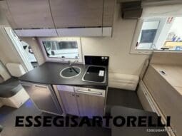 CHAUSSON FLASH 634 2018 SEMINTEGRALE BASCULANTE 5 POSTI KM 18.415 UNIPROPRIETARIO 636 CM pieno