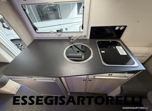 CHAUSSON FLASH 634 2018 SEMINTEGRALE BASCULANTE 5 POSTI KM 18.415 UNIPROPRIETARIO 636 CM pieno