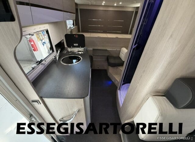 CHAUSSON FLASH 634 2018 SEMINTEGRALE BASCULANTE 5 POSTI KM 18.415 UNIPROPRIETARIO 636 CM pieno