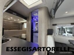 CHAUSSON FLASH 634 2018 SEMINTEGRALE BASCULANTE 5 POSTI KM 18.415 UNIPROPRIETARIO 636 CM pieno