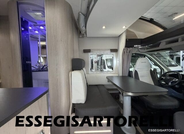 CHAUSSON FLASH 634 2018 SEMINTEGRALE BASCULANTE 5 POSTI KM 18.415 UNIPROPRIETARIO 636 CM pieno
