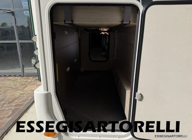 CHAUSSON FLASH 634 2018 SEMINTEGRALE BASCULANTE 5 POSTI KM 18.415 UNIPROPRIETARIO 636 CM pieno