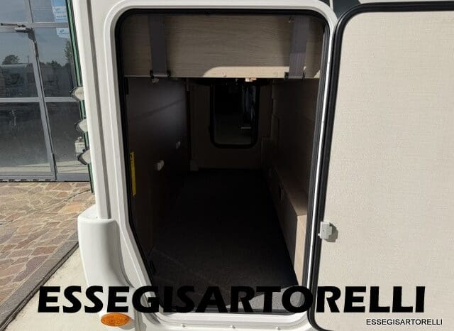 CHAUSSON FLASH 634 2018 SEMINTEGRALE BASCULANTE 5 POSTI KM 18.415 UNIPROPRIETARIO 636 CM pieno