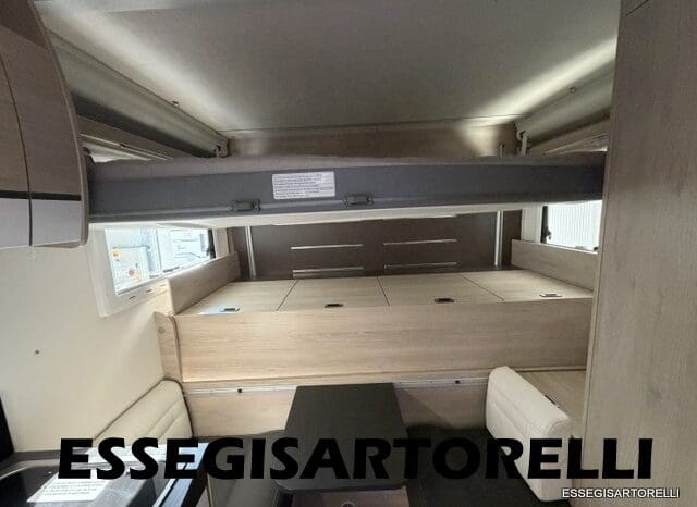 CHAUSSON FLASH 634 2018 SEMINTEGRALE BASCULANTE 5 POSTI KM 18.415 UNIPROPRIETARIO 636 CM pieno