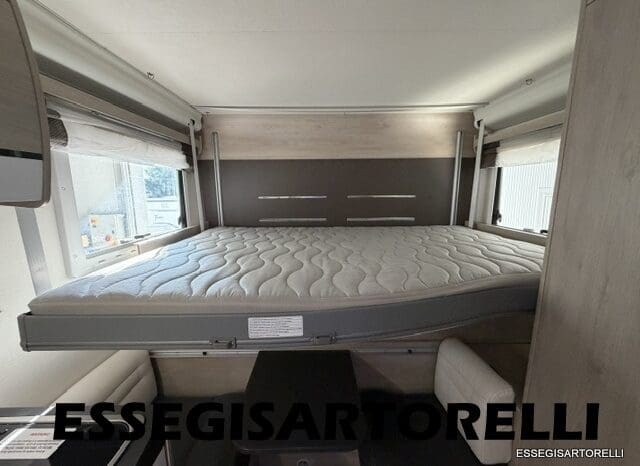 CHAUSSON FLASH 634 2018 SEMINTEGRALE BASCULANTE 5 POSTI KM 18.415 UNIPROPRIETARIO 636 CM pieno