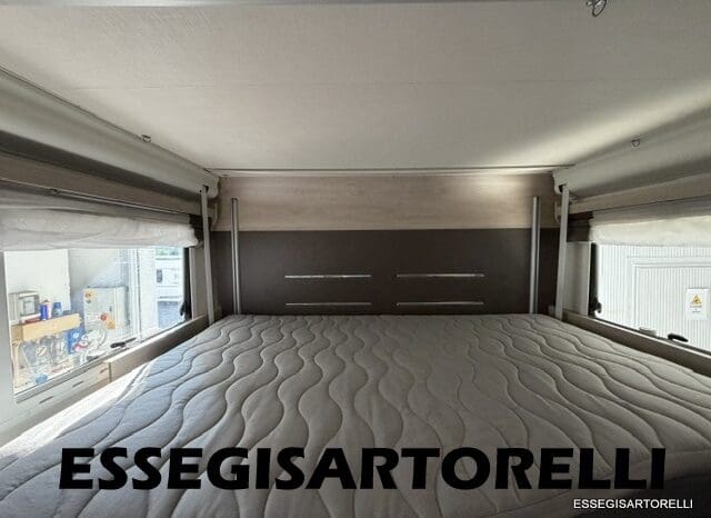CHAUSSON FLASH 634 2018 SEMINTEGRALE BASCULANTE 5 POSTI KM 18.415 UNIPROPRIETARIO 636 CM pieno