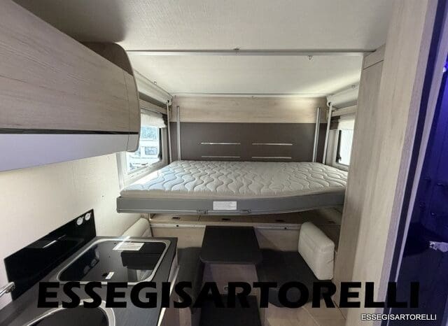 CHAUSSON FLASH 634 2018 SEMINTEGRALE BASCULANTE 5 POSTI KM 18.415 UNIPROPRIETARIO 636 CM pieno