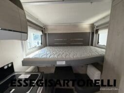 CHAUSSON FLASH 634 2018 SEMINTEGRALE BASCULANTE 5 POSTI KM 18.415 UNIPROPRIETARIO 636 CM pieno