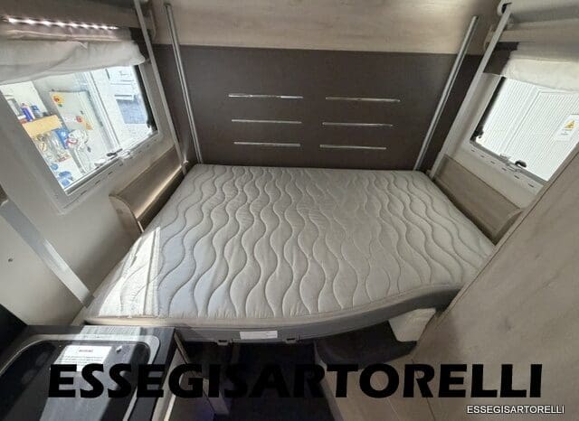 CHAUSSON FLASH 634 2018 SEMINTEGRALE BASCULANTE 5 POSTI KM 18.415 UNIPROPRIETARIO 636 CM pieno