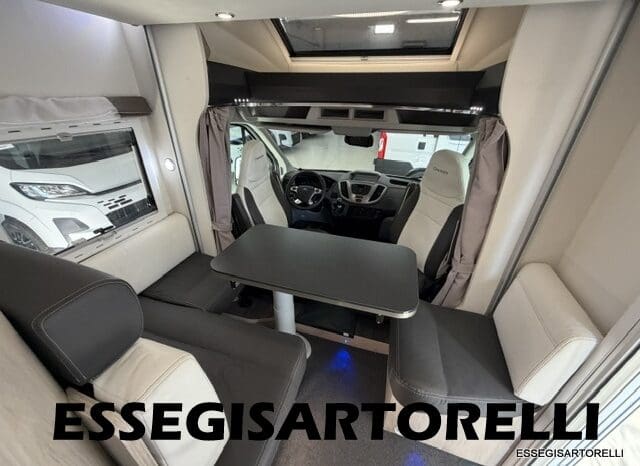 CHAUSSON FLASH 634 2018 SEMINTEGRALE BASCULANTE 5 POSTI KM 18.415 UNIPROPRIETARIO 636 CM pieno
