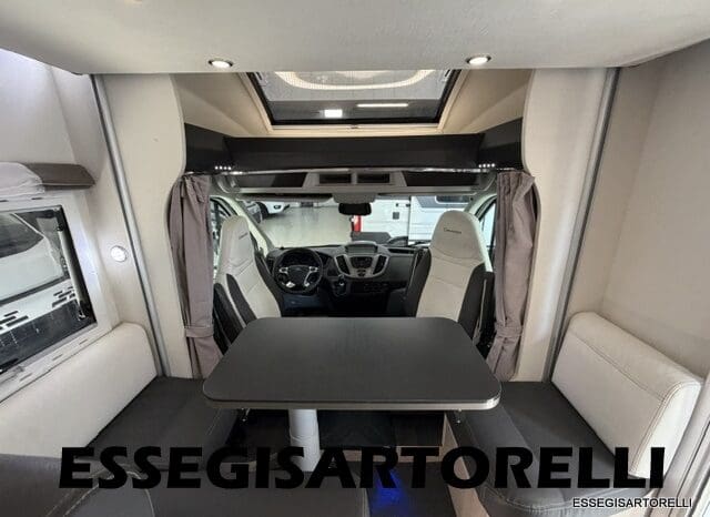 CHAUSSON FLASH 634 2018 SEMINTEGRALE BASCULANTE 5 POSTI KM 18.415 UNIPROPRIETARIO 636 CM pieno