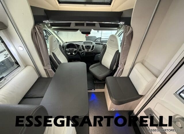 CHAUSSON FLASH 634 2018 SEMINTEGRALE BASCULANTE 5 POSTI KM 18.415 UNIPROPRIETARIO 636 CM pieno
