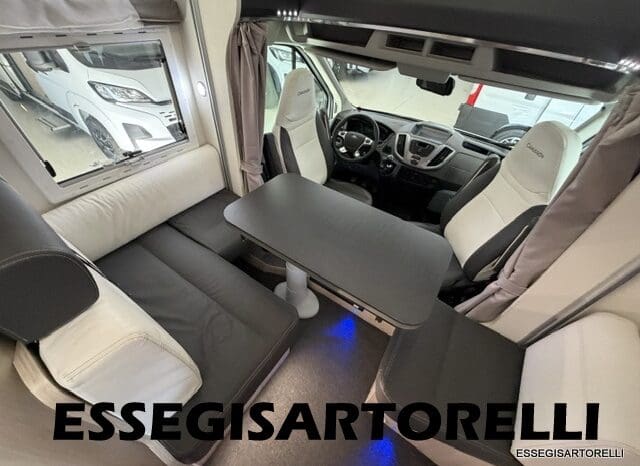 CHAUSSON FLASH 634 2018 SEMINTEGRALE BASCULANTE 5 POSTI KM 18.415 UNIPROPRIETARIO 636 CM pieno