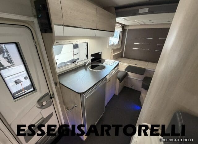CHAUSSON FLASH 634 2018 SEMINTEGRALE BASCULANTE 5 POSTI KM 18.415 UNIPROPRIETARIO 636 CM pieno
