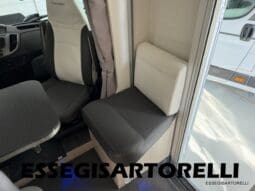 CHAUSSON FLASH 634 2018 SEMINTEGRALE BASCULANTE 5 POSTI KM 18.415 UNIPROPRIETARIO 636 CM pieno